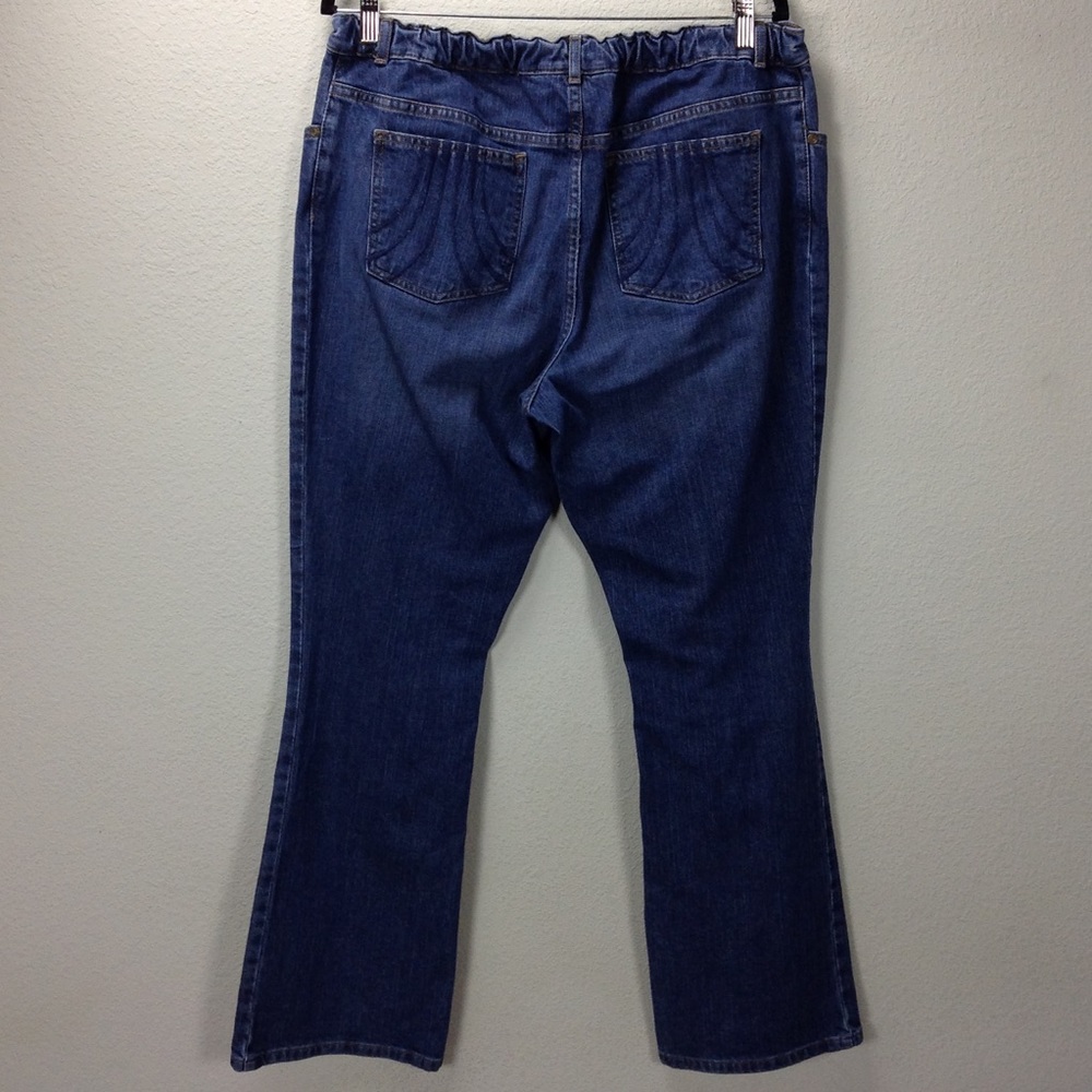 Liz Lange Elastic Waist Maternity Straight Jeans - Picture 6 of 6